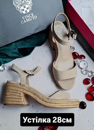 Vince camuto оригінал бежеві босоніжки на підборах та платформі