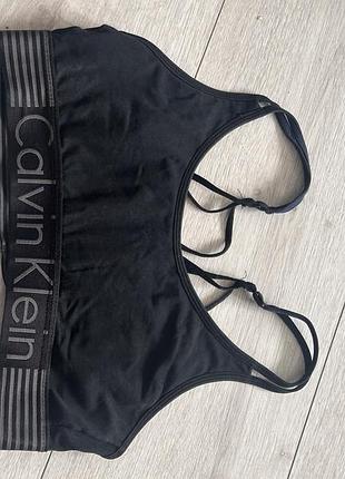 Топ розмір s calvin klein