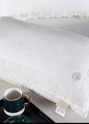 Подушка 50х70 білий blumarine 22798