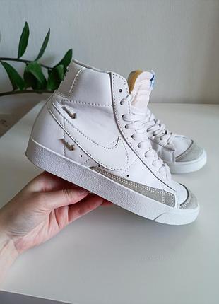 Дитячі шкіряні кросівки nike