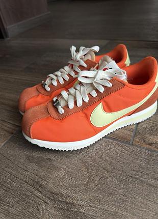 Ультрамодні кросівки nike cortez