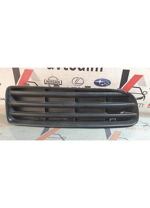 Решетка переднего бампера правая 1u0807368b skoda octavia