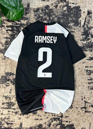 Футбольна футболка adidas juventus ramsey 2