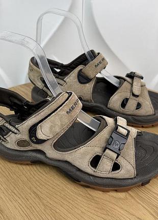Оригінальні сандалі для трейлу merrell