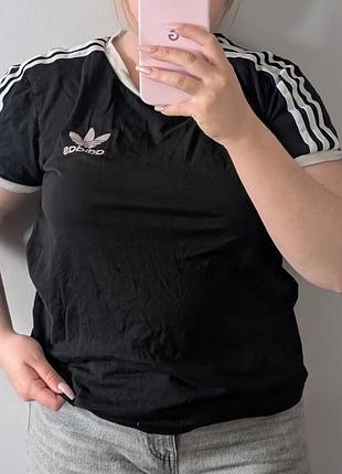 Чоловіча футболка adidas s
