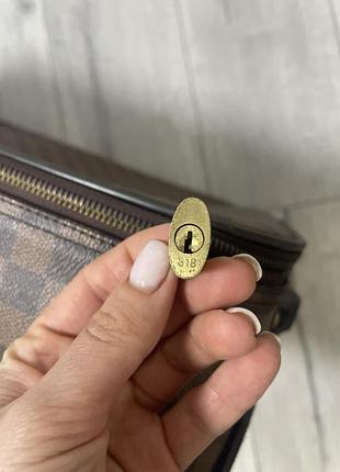 Чемодан luis vuitton 8