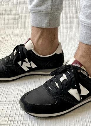 Чорні брендові чоловічі кеди, кросівки, капці на шнурках new balance