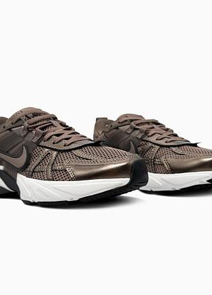 Женские кроссовки nike v2k runtek brown
