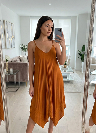 Стильна асиметрична сукня на тонких бретелях в'язана розмір с м zara