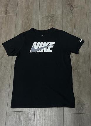 Футболка nike