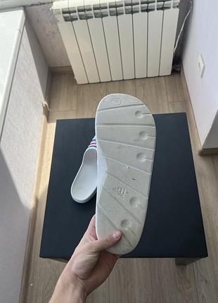 Тапки adidas 8
