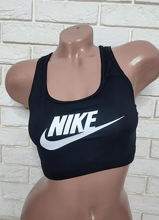 Спортивний топ nike s-m ,стан нового