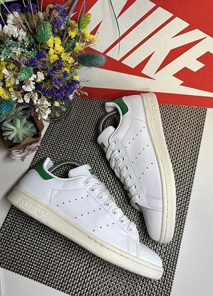 Оригинальные кроссовки adidas