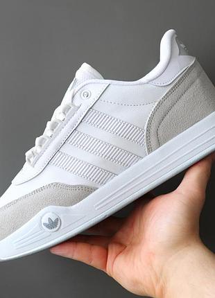 Кроссовки adidas