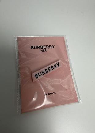 Оригінальний брендований значок burberry her 👇деталі в описі