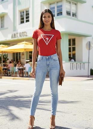 Червона футболка levi’s , l