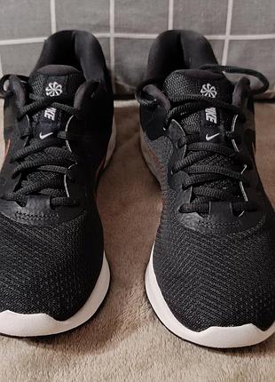 Женские кроссовки nike revolution 6
