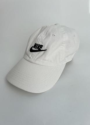 Дитяча / підліткова біла кепка з чорним лого, бейсболка nike, one size