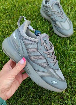 Кроссовки женские adidas