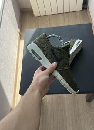 Кросівки nike
