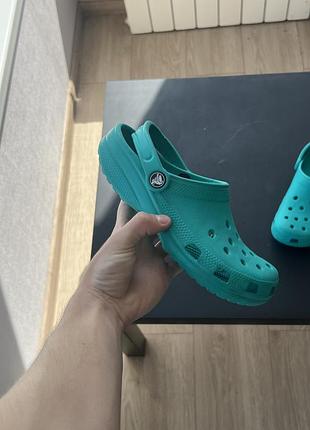 Тапки crocs