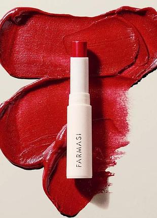 Помада - сток stylo 06 красная brilliant red farmasi, код 1002556