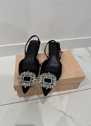 Туфлі чорні zara 36р