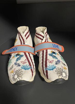 Fendi-кросівки