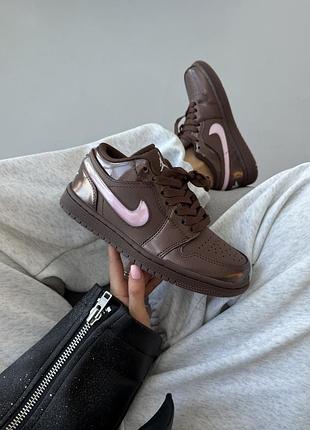 Air jordan retro 1 low | box of chocolates (4)