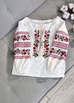 Вышиванка цветы кружево, молочная с коричнево-красной вышивкой