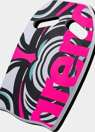 Доска для плавания arena printed kickboard белый, черный, розовый 27,5 х 39 х 3 см
