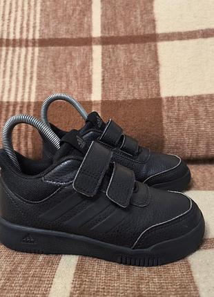 Детские кроссовки adidas