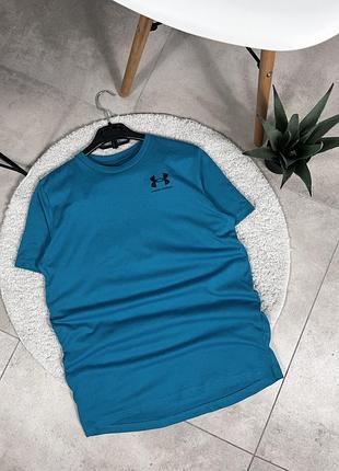 Футболка від under armour