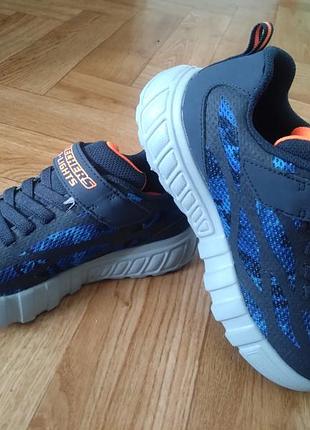 Детские кроссовки skechers с подсветкой 20,5 см
