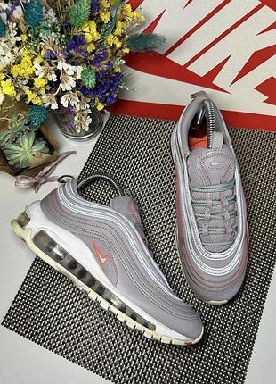 Оригинальные кроссовки nike