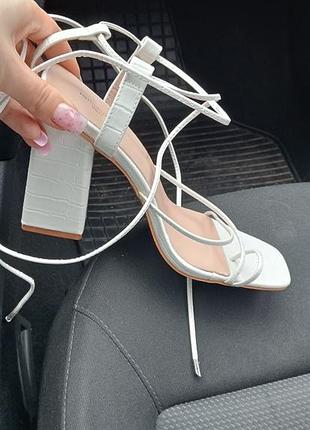 Твои идеальные босоножки здесь 😍 продам в идеальном состоянии