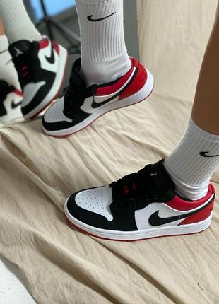 Кроссовки женские nike jordan red black5 фото