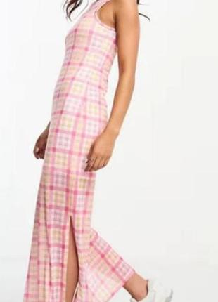Сукня довга, легка 
у клітинку
