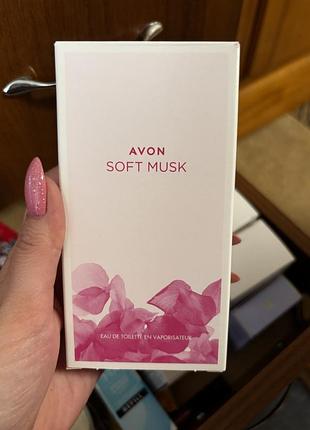 Avon soft musk туалетна вода від avon