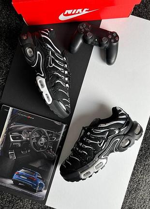 Nike air max plus tn lace toggle white black