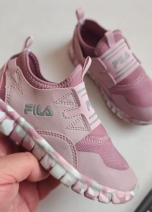 Кроссовки fila р28 длина стельки по факту 18см
ц450грн