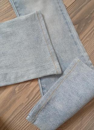 Джинси levi's 4
