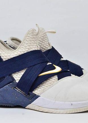 Nike lebron soldier 12 sfg 43р кроссовки баскетбольные баскетбольные кроссовки