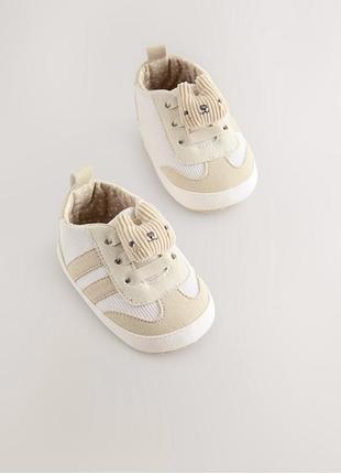 Взуття для немовлят
