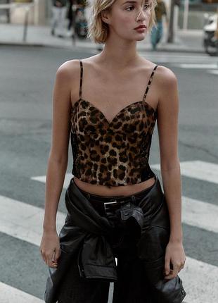 Топ в корсетному стилі zara