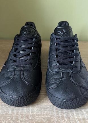 Кроссовки adidas gazelle