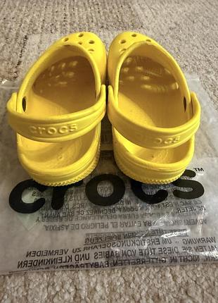 Яскраві сабо crocs c12 4