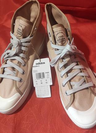 Стильные текстильные бежевые кеды adidas nizza 2