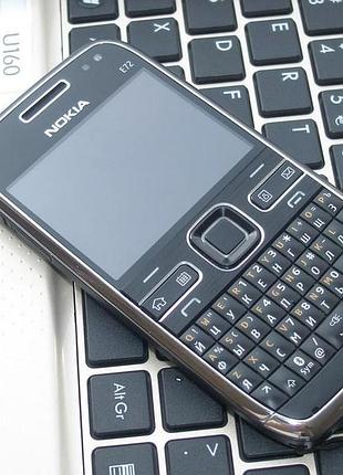 Мобільний телефон nokia e72 black 1500 ма·год series 60 tft 2.36" 5мп gps 250 мб оригінал. сучасний