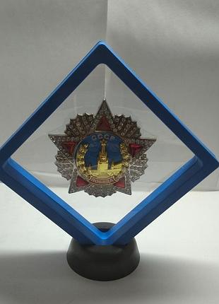 Сувенирная награда в презентационной капсуле